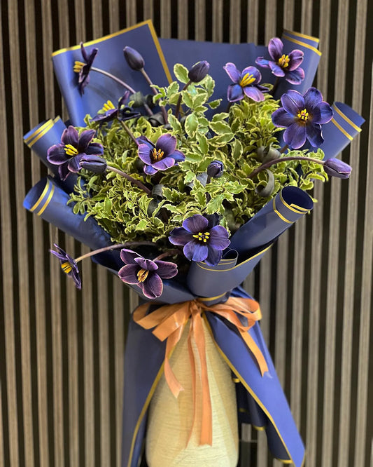 Luxury Blue Tulip Holland Flowers (15 stems)